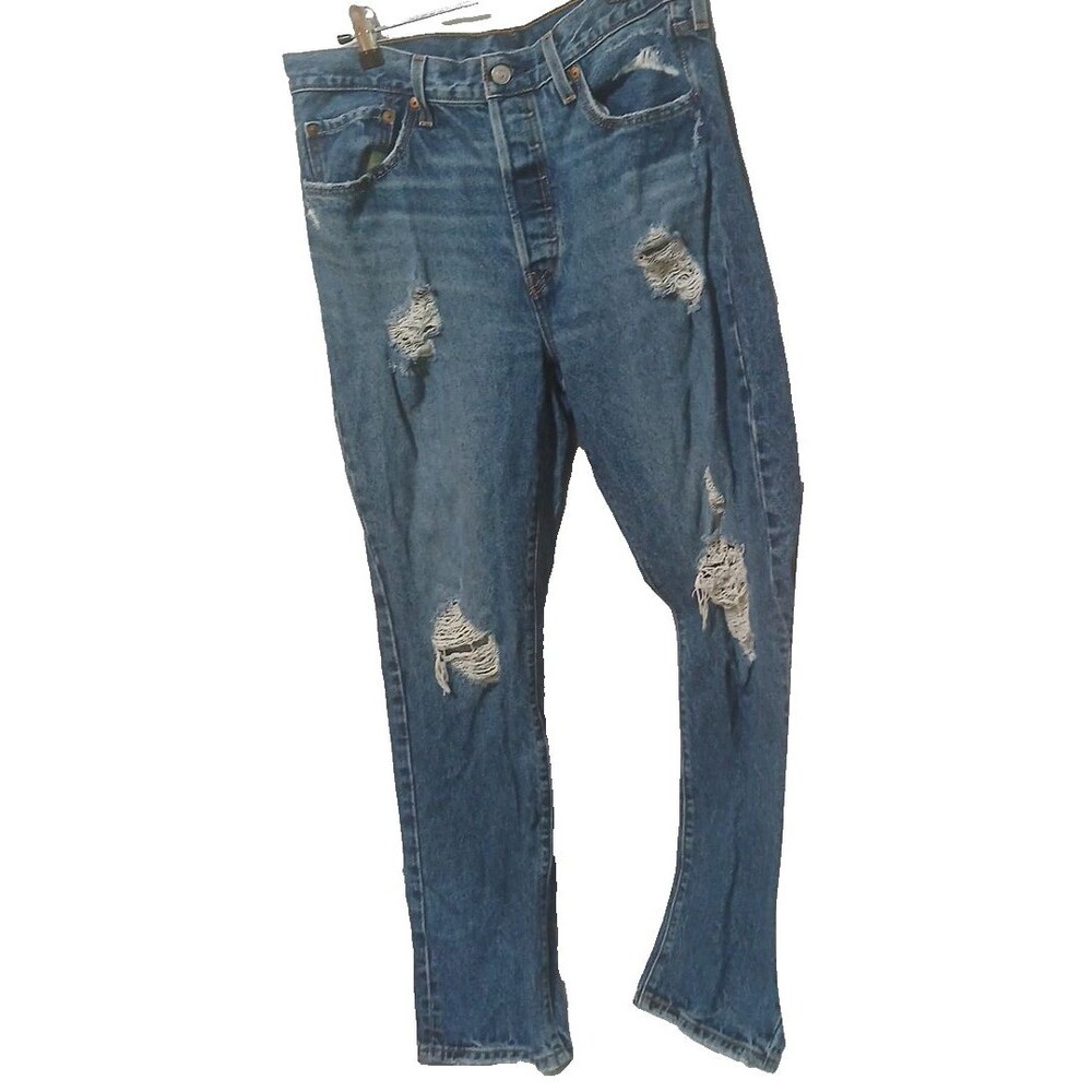 Vintage Levis 501 Button Fly 31x30 Detressed Men Jeans Year 96 (measusres 30x29)
